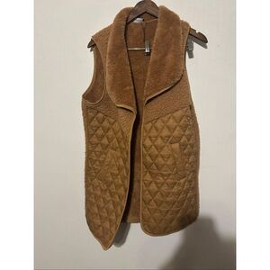 NWOT APNY Women’s Medium Brown Faux Fur Quilted Vest Jacket Western Cowgirl